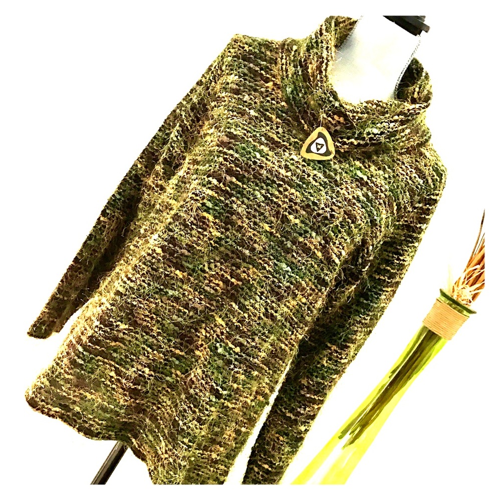 Vintage lightweight Fab fuzzy sweater nubby knit multicolored pullover